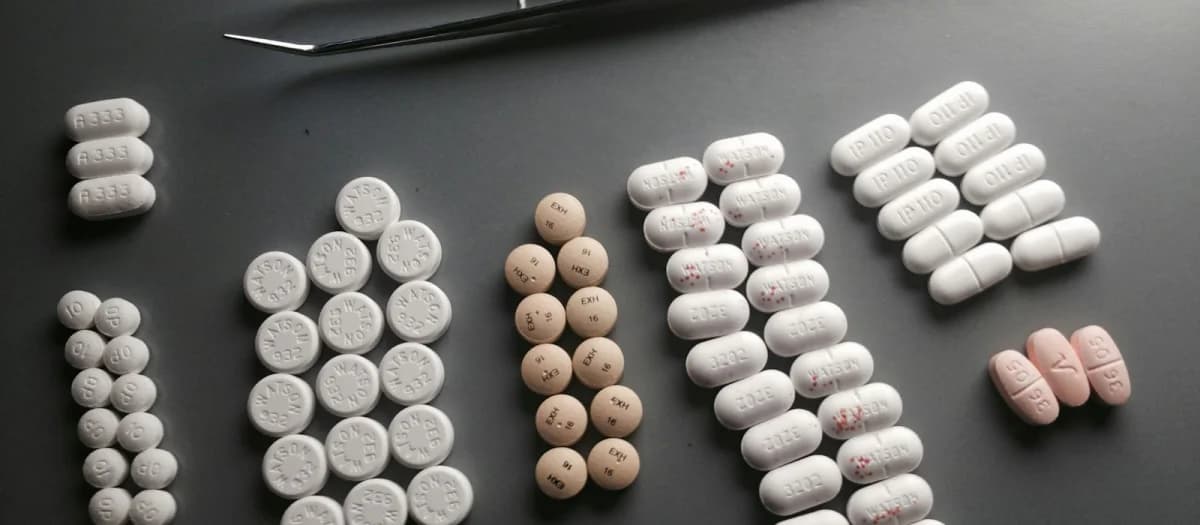Why Drug Prices Are Lower in China: Procurement, Generic Quality, and Four Major Drug Categories